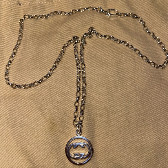 Gucci 100% Authentic necklace 925 silver GG logo excellent condition 21”L - Picture 2 of 7